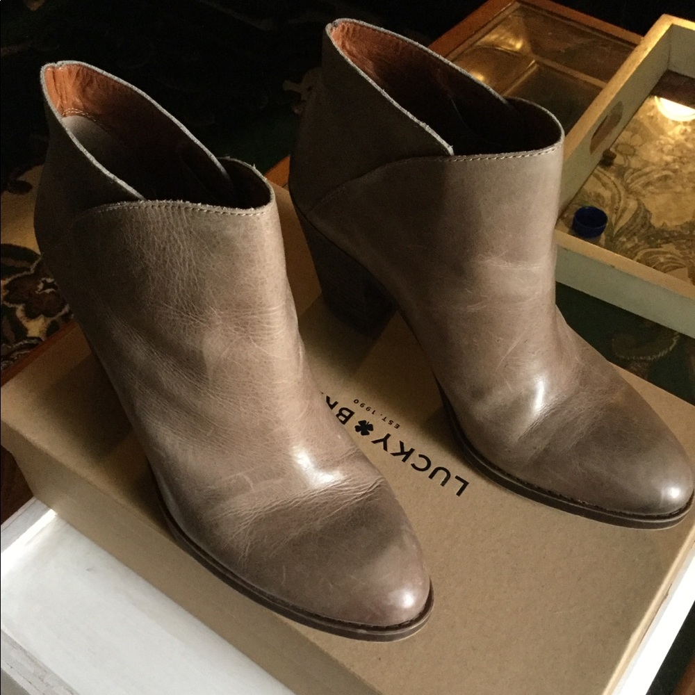 LUCKY BRAND LK-EESA BRINDLE CODY BOOTIES